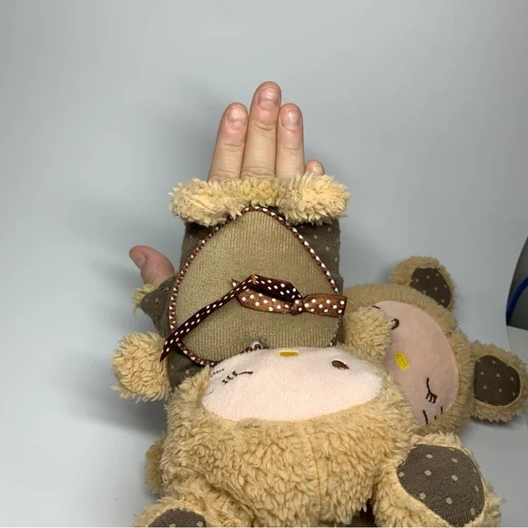 Hello Kitty RARE HTF mittens BROWN BEAR FUZZY KAWAII - Picture 9 of 11